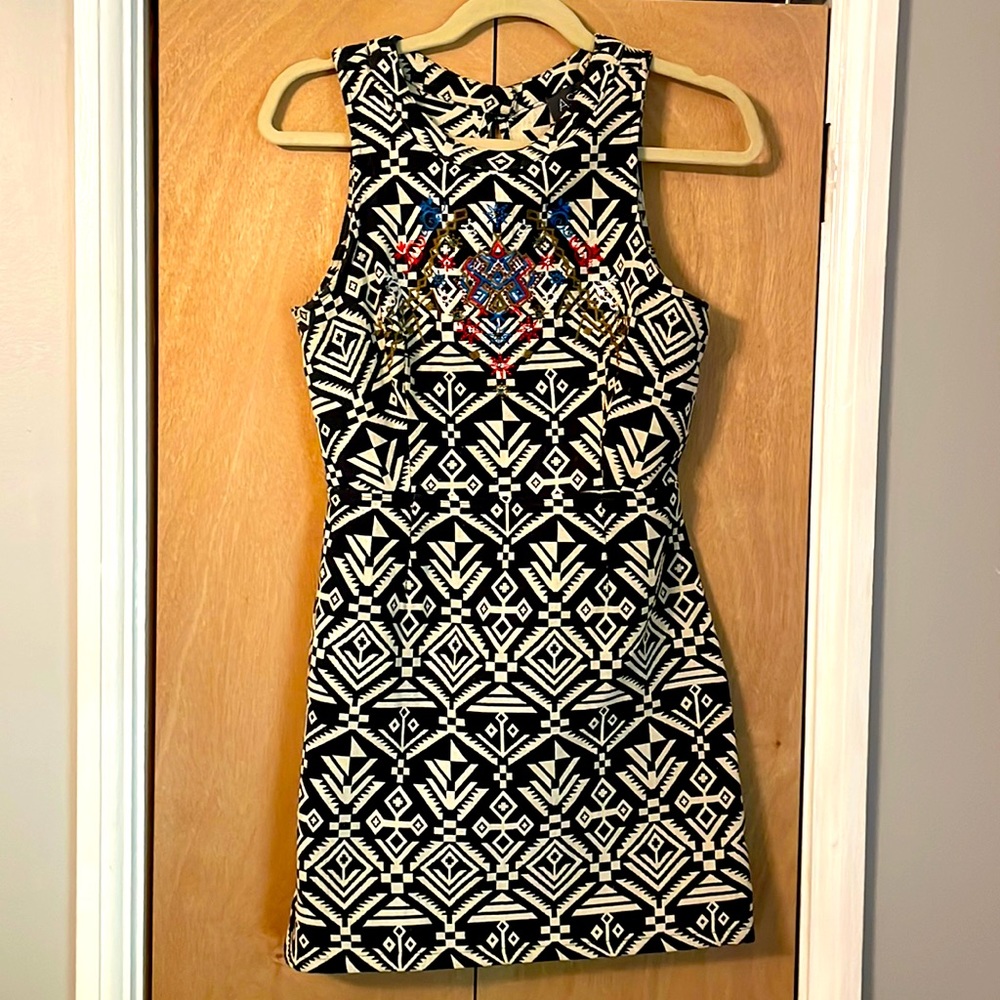 ASTR Tribal Aztec Print BodyCon Mini Dress Cocktail Party